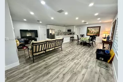 628 SW 6th Ave, Hallandale Beach, FL 33009 - Photo 3