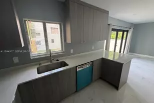 644 NW 6th Ct, Hallandale Beach, FL 33009 - Photo 17