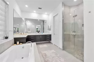 10585 Cobalt Ct, Parkland, FL 33076 - Photo 9