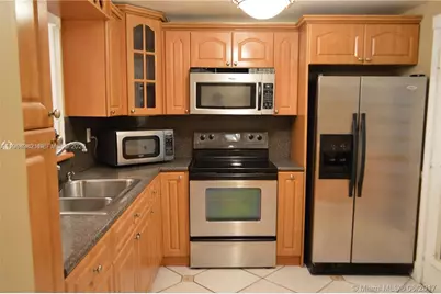 404 NW 68th Ave #113, Plantation, FL 33317 - Photo 1