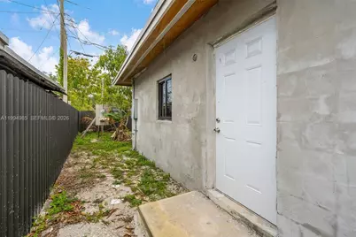 1830 NW 26th Ter, Fort Lauderdale, FL 33311 - Photo 23