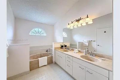 5043 Pointe Emerald Ln, Boca Raton, FL 33486 - Photo 45