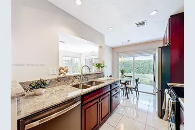 5043 Pointe Emerald Ln, Boca Raton, FL 33486 - Photo 17