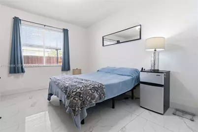 64 SW 15th Ter, Homestead, FL 33030 - Photo 13