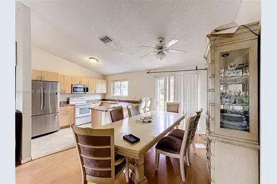 2538 SE Richmond St, Port Saint Lucie, FL 34952 - Photo 5