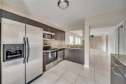 6235 SW 47th Mnr #104, Davie, FL 33314 - Photo 11