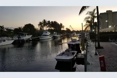 2350 NE 135th St #1402, North Miami, FL 33181 - Photo 29