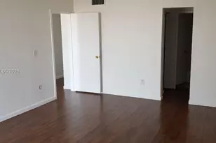 2350 NE 135th St, North Miami, FL 33181 - Photo 15