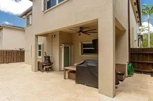 385 NE 36th Avenue Rd, Homestead, FL 33033 - Photo 7