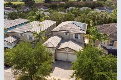 385 NE 36th Ave Rd, Homestead, FL 33033 - Photo 3