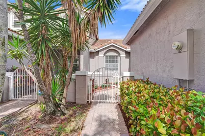 2441 E Aragon Blvd #5, Sunrise, FL 33313 - Photo 5