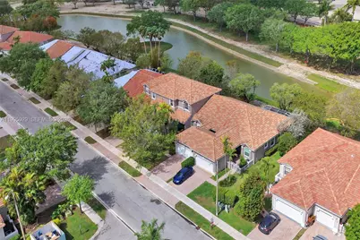 2441 E Aragon Blvd #5, Sunrise, FL 33313 - Photo 1