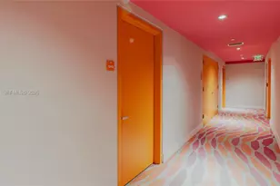 31 SE 6th St, Miami, FL 33131 - Photo 19