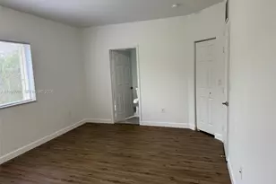 319 SE 20th Terrace, Homestead, FL 33033 - Photo 9