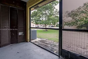 472 Glenwood Dr, West Palm Beach, FL 33415 - Photo 17