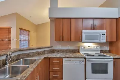 1365 Crystal Way #F, Delray Beach, FL 33444 - Photo 9