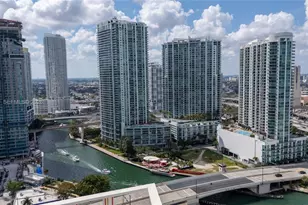 31 SE 6th St, Miami, FL 33131 - Photo 1