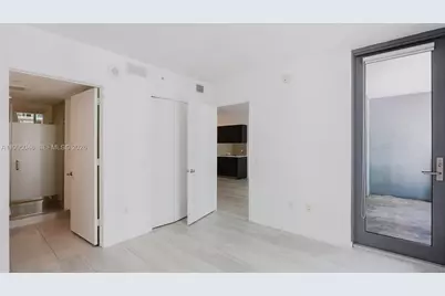 31 SE 6th St #1906, Miami, FL 33131 - Photo 13