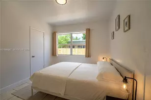 7031 NW 6th Ct, Miami, FL 33150 - Photo 9