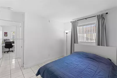 6802 NW 58th Ct, Tamarac, FL 33321 - Photo 9