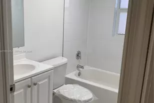 2833 SW 38th Ave, Miami, FL 33134 - Photo 9