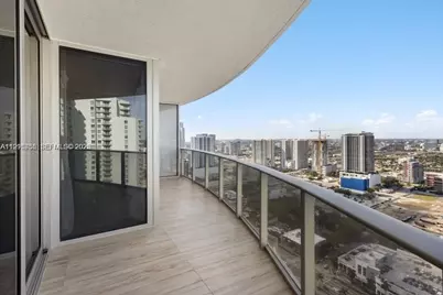 488 NE 18th St #3801, Miami, FL 33132 - Photo 9