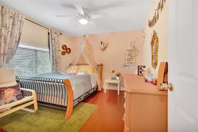 1610 W Sandpiper Cir, Pembroke Pines, FL 33026 - Photo 33