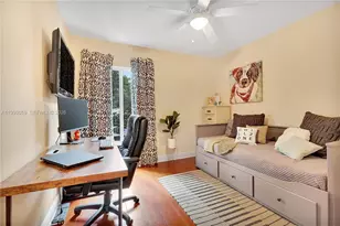 1610 W Sandpiper Cir, Pembroke Pines, FL 33026 - Photo 31