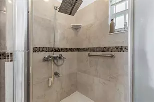 6330 Funston St, Hollywood, FL 33023 - Photo 15