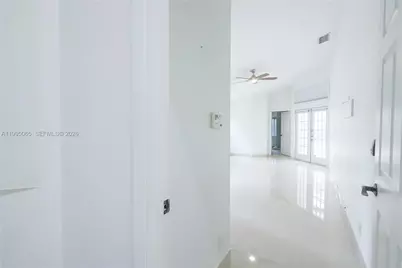 499 Cambridge Ln, Weston, FL 33326 - Photo 19