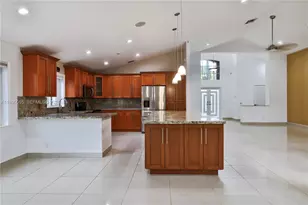 499 Cambridge Ln, Weston, FL 33326 - Photo 15