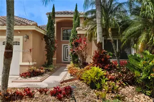 499 Cambridge Ln, Weston, FL 33326 - Photo 5