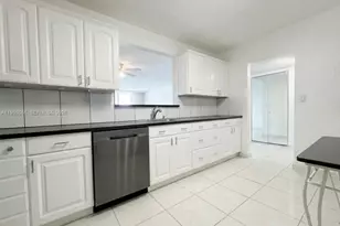 3800 S Ocean Dr, Hollywood, FL 33019 - Photo 1