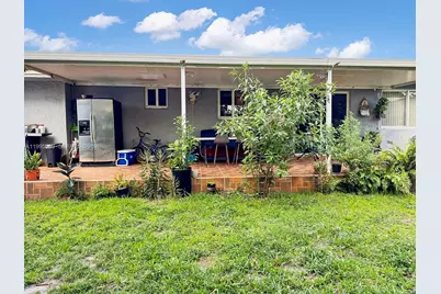 2330 W 6th Ct, Hialeah, FL 33010 - Photo 31