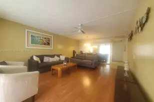 319 NE 14th Ave, Hallandale Beach, FL 33009 - Photo 1