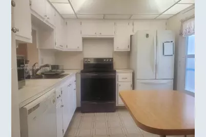 319 NE 14th Ave #207, Hallandale Beach, FL 33009 - Photo 5