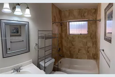 7725 W 10th Ave, Hialeah, FL 33014 - Photo 7