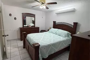 7725 W 10th Ave, Hialeah, FL 33014 - Photo 9
