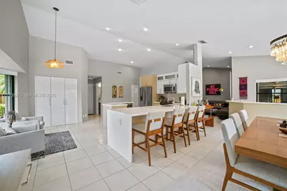 11021 NW 7th St, Plantation, FL 33324 - Photo 29