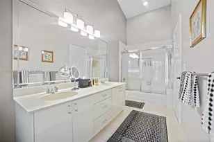 11021 NW 7th St, Plantation, FL 33324 - Photo 37