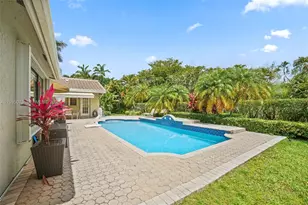 11021 NW 7th St, Plantation, FL 33324 - Photo 21