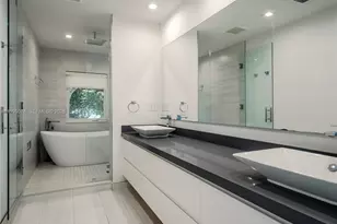 8525 SW 54th Ct, Miami, FL 33143 - Photo 17