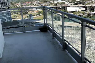 90 SW 3rd St, Miami, FL 33130 - Photo 3