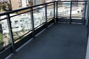 90 SW 3rd St, Miami, FL 33130 - Photo 5