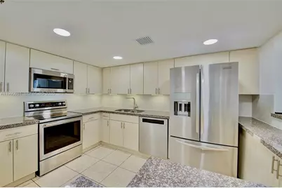 20850 San Simeon Way #506-5, Miami, FL 33179 - Photo 5