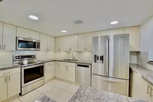 20850 San Simeon Way, Miami, FL 33179 - Photo 5