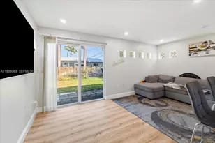 5402 NW 25th Terrace, Tamarac, FL 33309 - Photo 9