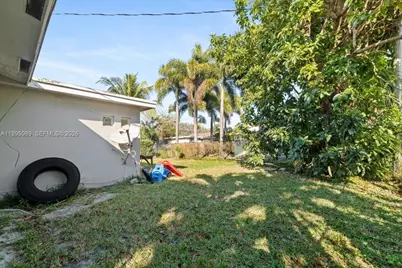 5402 NW 25th Ter #0, Tamarac, FL 33309 - Photo 35
