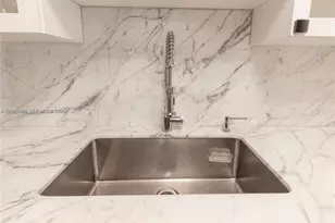 6061 Collins Ave, Miami Beach, FL 33140 - Photo 9