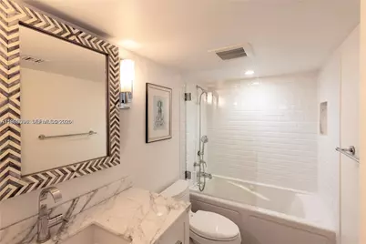 6061 Collins Ave #7D, Miami Beach, FL 33140 - Photo 23